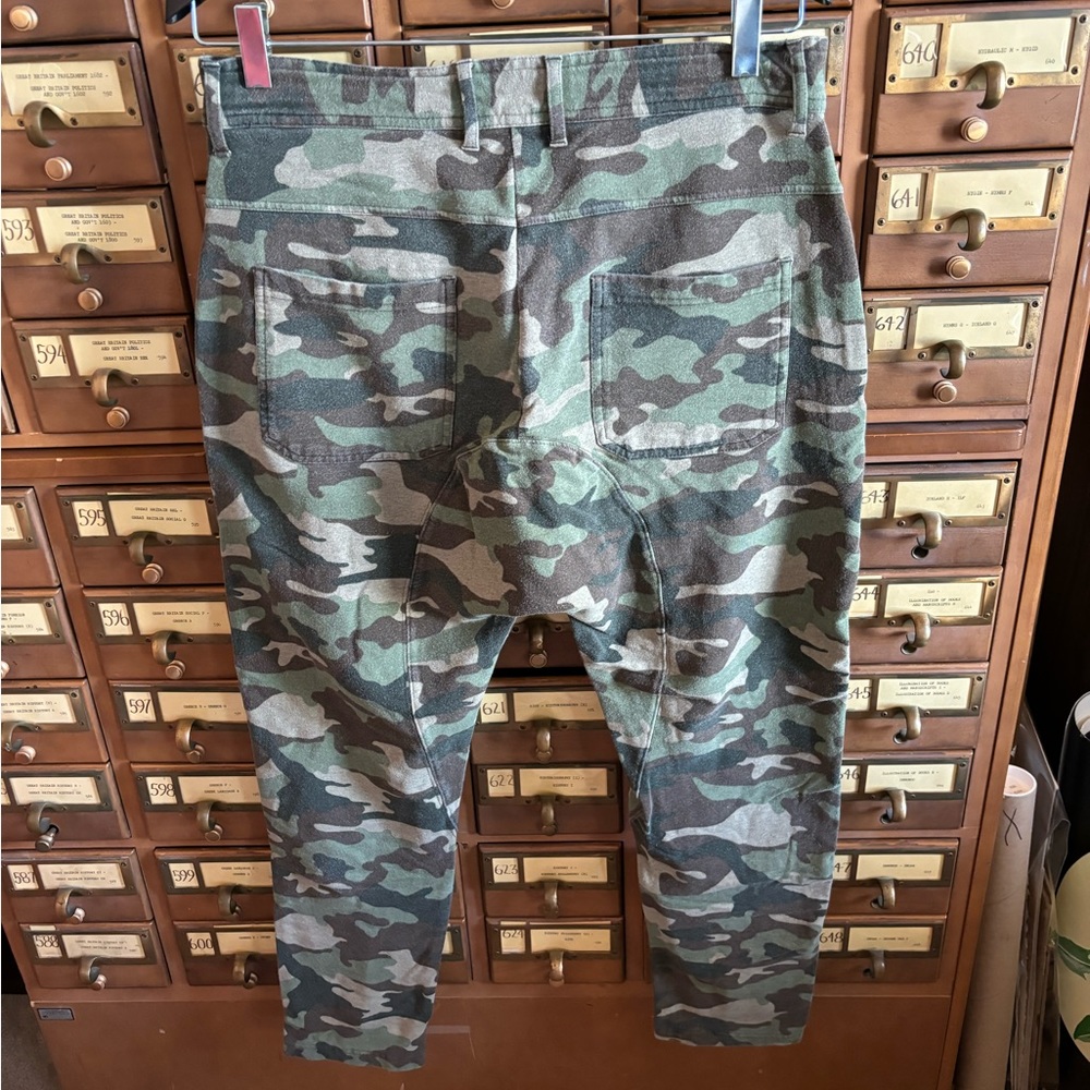 Zara - Picture 2 of 3